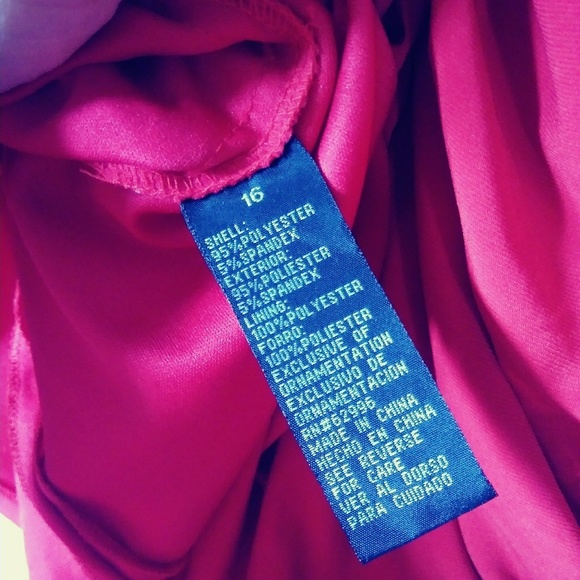 Gorgeous Red Dress - Picture 7 of 7